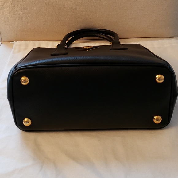 Prada saffiano lux double zip tote bag - Picture 6 of 8